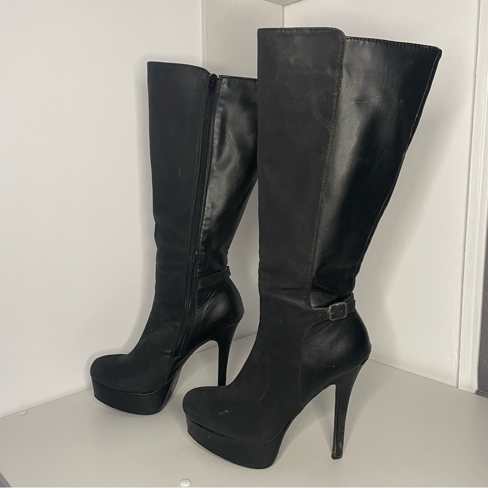 MOSSINO KAMEKO HEELED BOOTS